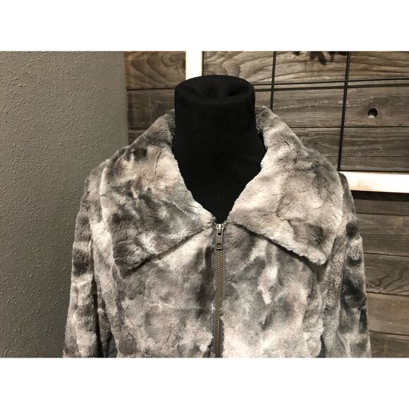 Cabi faux fur dress bomber-style jacket white/gray women's size small - Picture 4 of 9